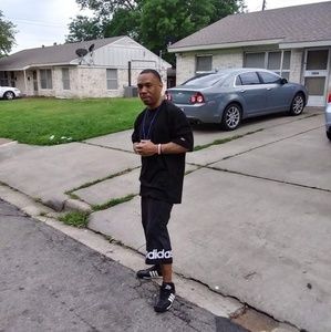 Meet your Posher, Dee